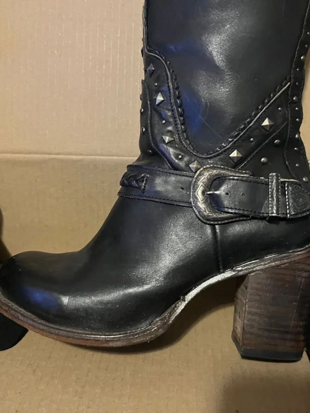 Freebird Studded Heeled Cormac Boots - Picture 4 of 7